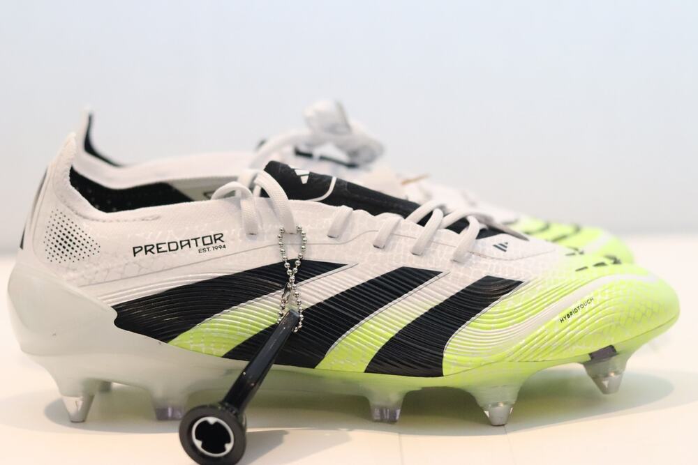 Adidas Predator Elite SG Soccer Cleats Sz 7.5